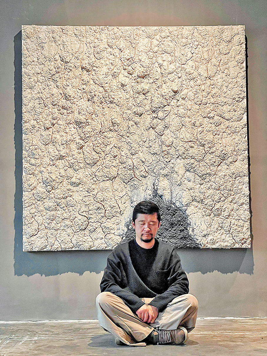 ●鄧宇在香港感受到東西方文化交流帶來的衝擊。