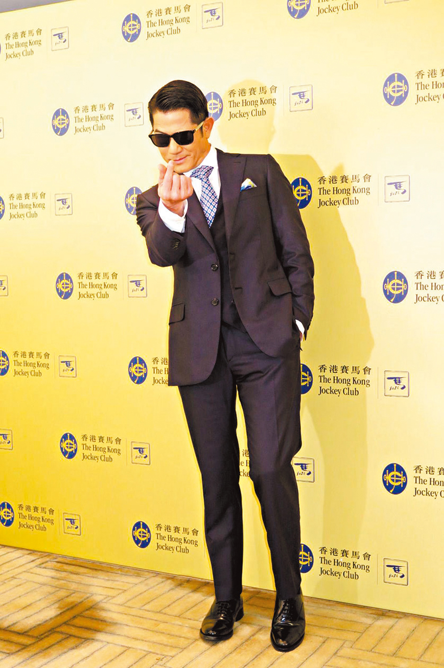 ●郭富城挑眉比心。香港文匯報記者阿祖  攝