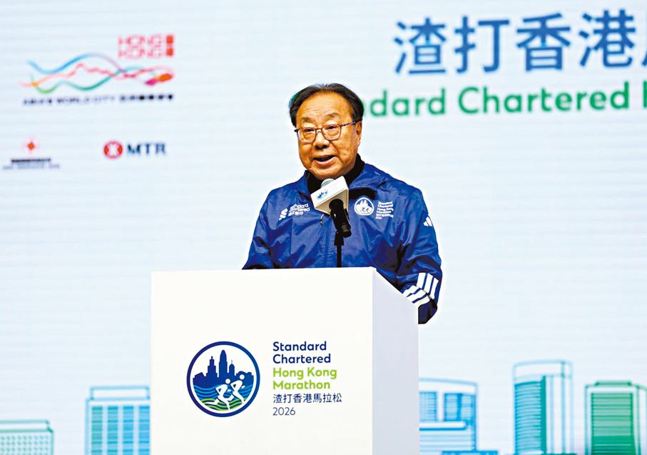 ●田總主席關祺在記招上發言。