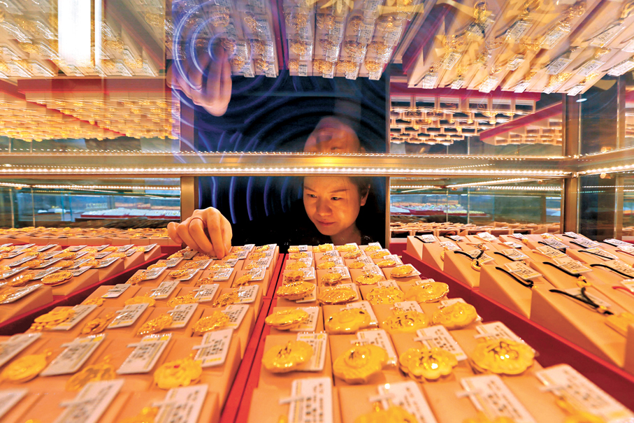 ●渣打指，未來12個月國際金價目標位或升見每盎司4,800美元。 法新社