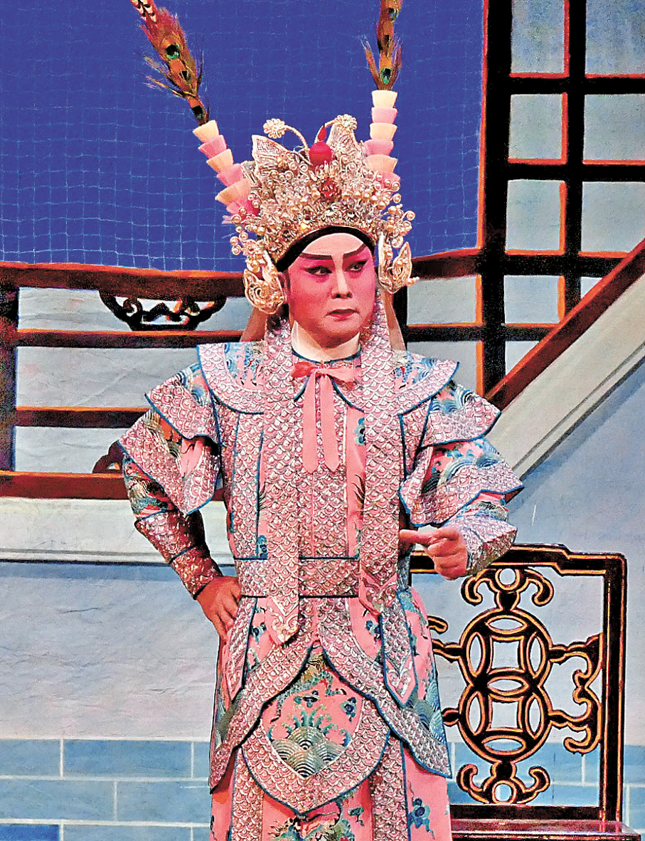 ●少不了大老倌龍貫天的演出。