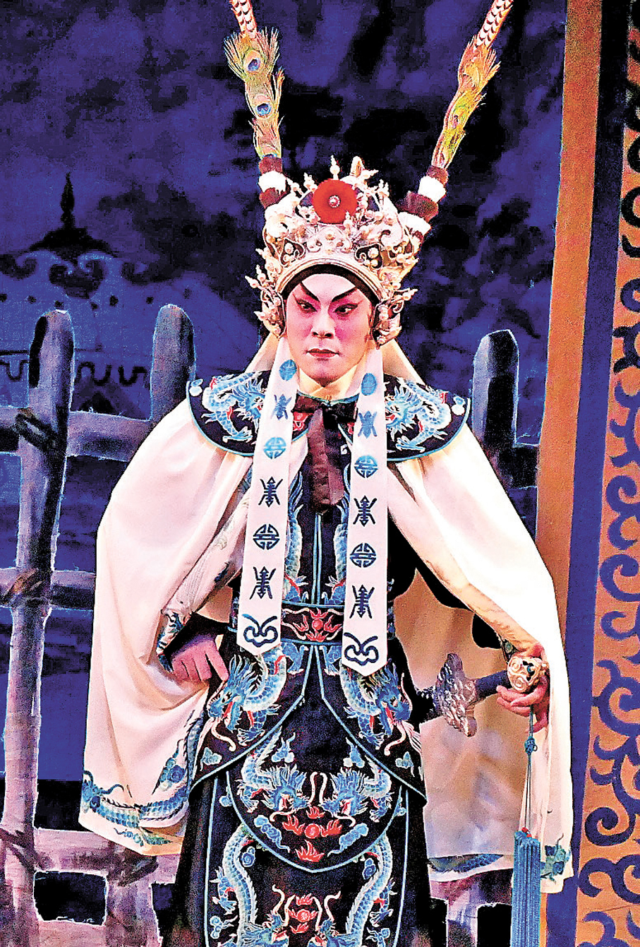 ●梁兆明夥曉瑜合演《趙子龍攔江截斗》。