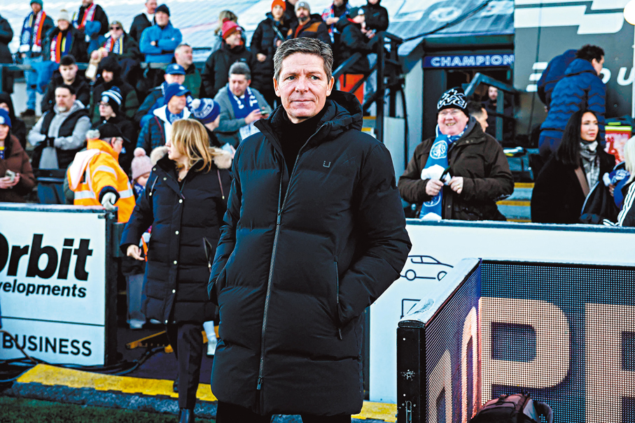 ●加士拿宣布季後離開水晶宮，結束兩年執教生涯。 資料圖片