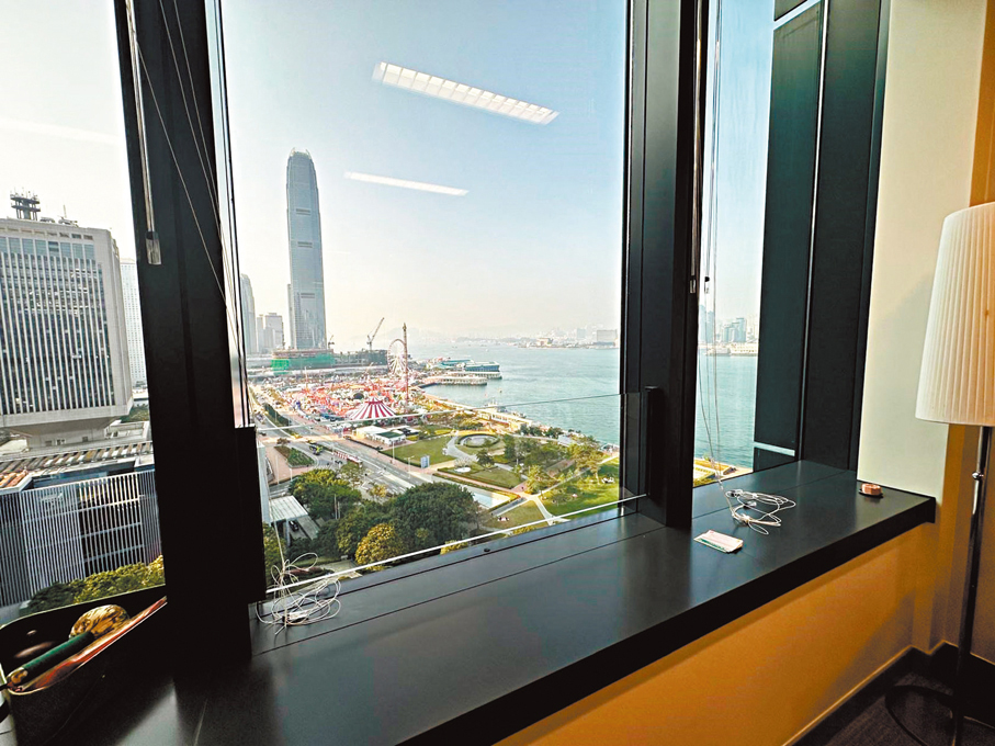 ●立法會大樓的海景辦公室景觀開揚。香港文匯報記者文禮願  攝