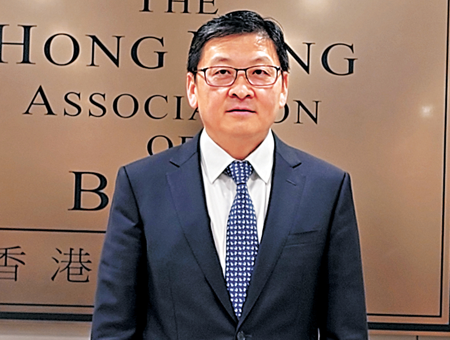 ●香港銀行公會主席、中銀香港副董事長兼總裁孫煜表示，香港商業房地產市道仍處調整期。  香港文匯報記者岑健樂  攝