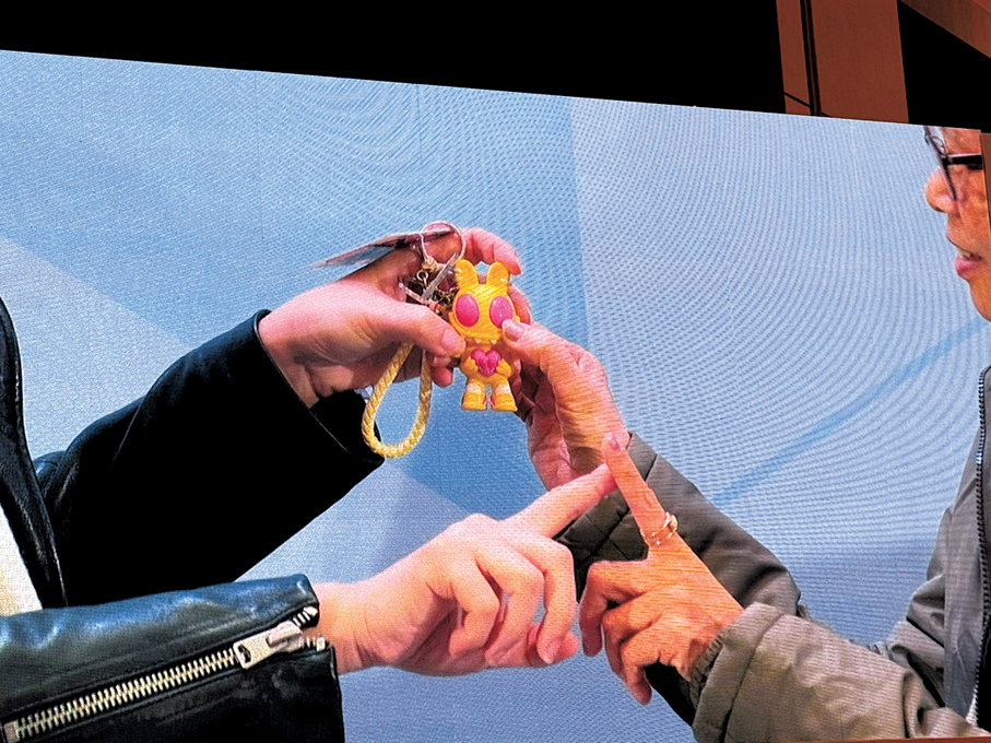 ●「Hug the K」鑰匙扣的設計巧思鼓勵人與人之間的真實鏈接。