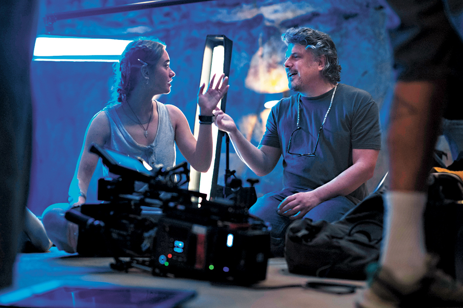 ●導演翰拿斯羅拔斯受史提芬京啟發，打造出《猩瘋血雨》這一真實情境恐怖片。