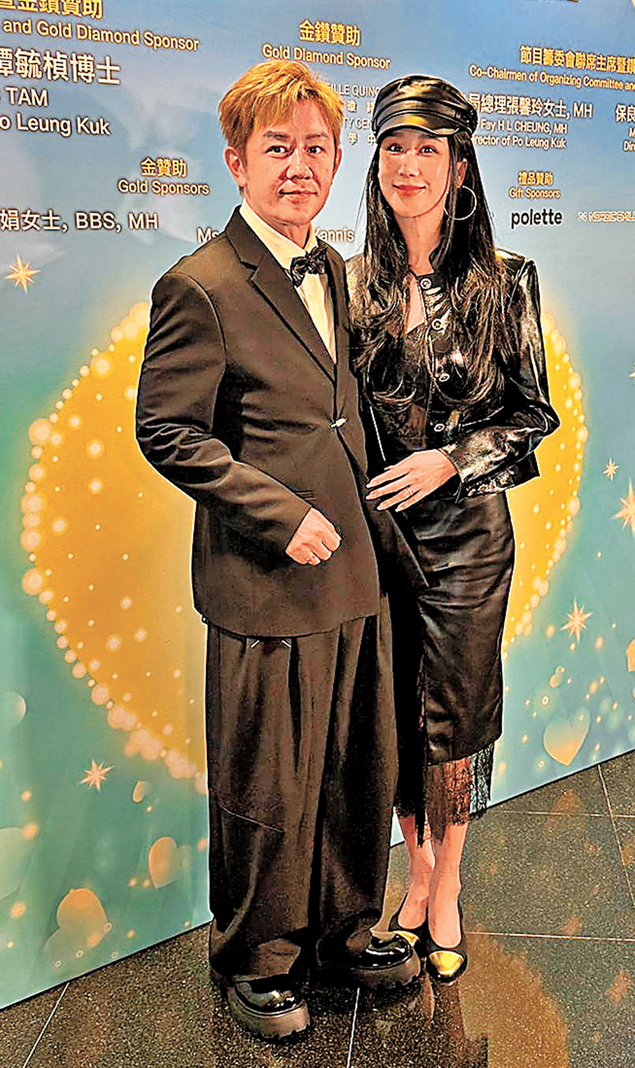 ●陳浩民與太太前晚出席慈善餐舞會。   香港文匯報記者阿祖 攝