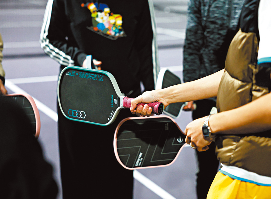 匹克球拍五花八門，視乎球手需要。