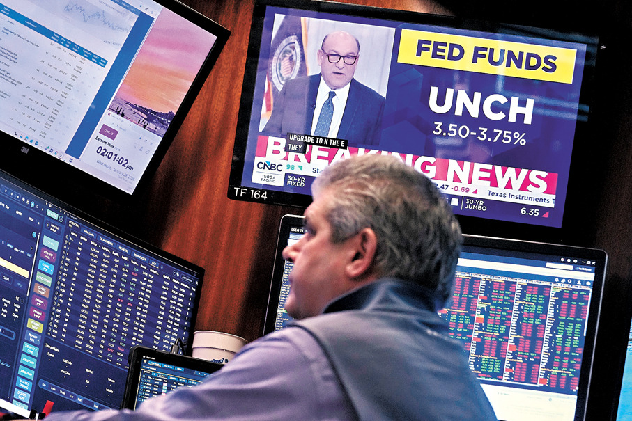 ●美國聯儲局一如市場預期，維持利率不變。  美聯社