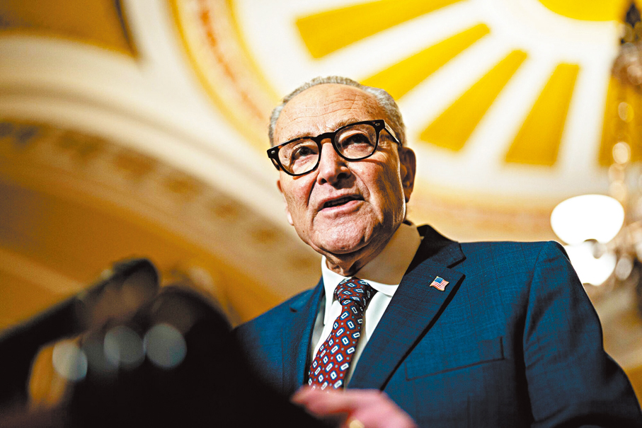 ●參院民主黨領袖舒默公布兩黨達成協議。 彭博社