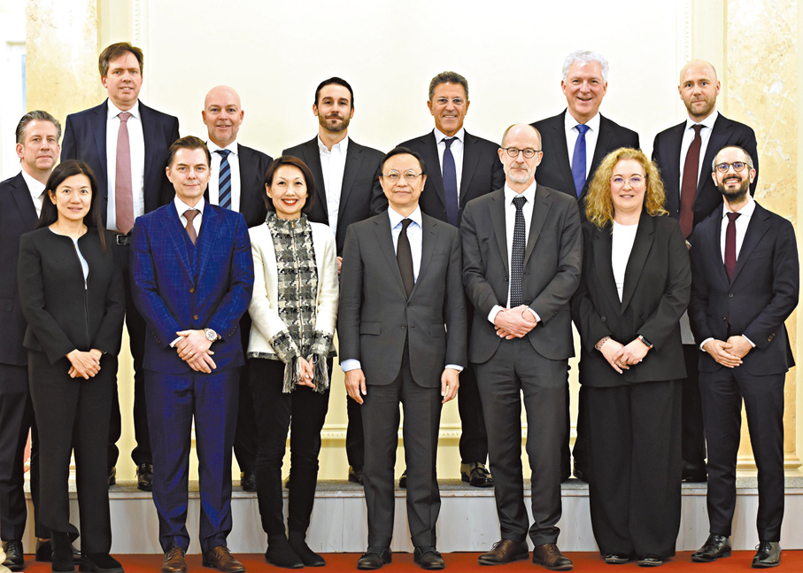 ●香港金管局與瑞士聯邦國際金融事務秘書處合辦第8次「香港與瑞士金融合作對話」。