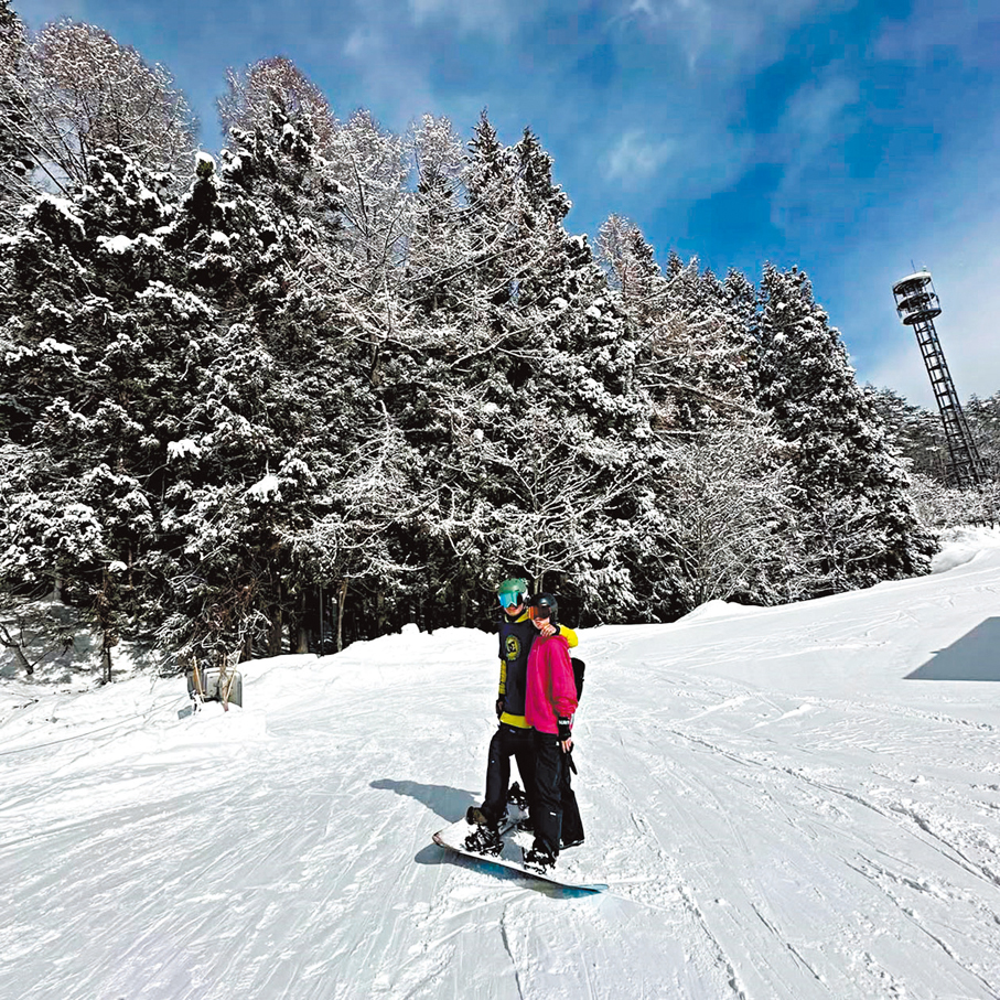●定欣笑言被老公在滑雪期間求婚冧暈。 Ig圖片