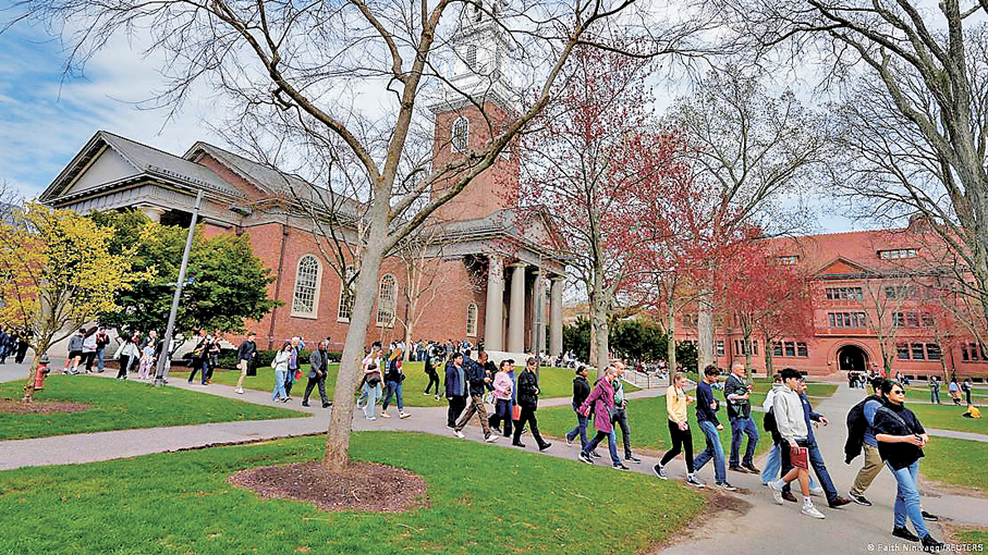 ●在美國總統特朗普政府執政下，部分美國專業人士及大學生因不滿國內政治環境與職涯前景，自2025年起開始積極規劃移居海外工作及升學。圖為美國哈佛大學。資料圖片