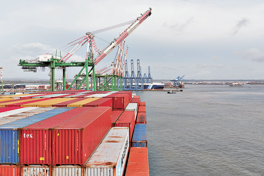 ●巴拿馬克里斯托瓦爾港是長和港口集團經營的兩個巴拿馬港口之一。