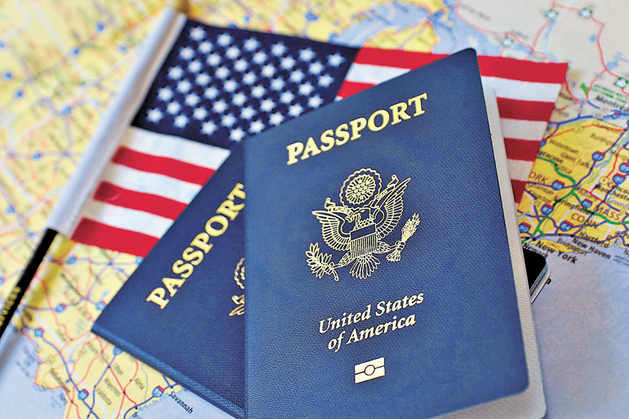 ●部分已獲美國公民身份的移民或難民後代，正透過血緣關係尋求父輩原籍國的第二本護照。圖為美國護照。 資料圖片