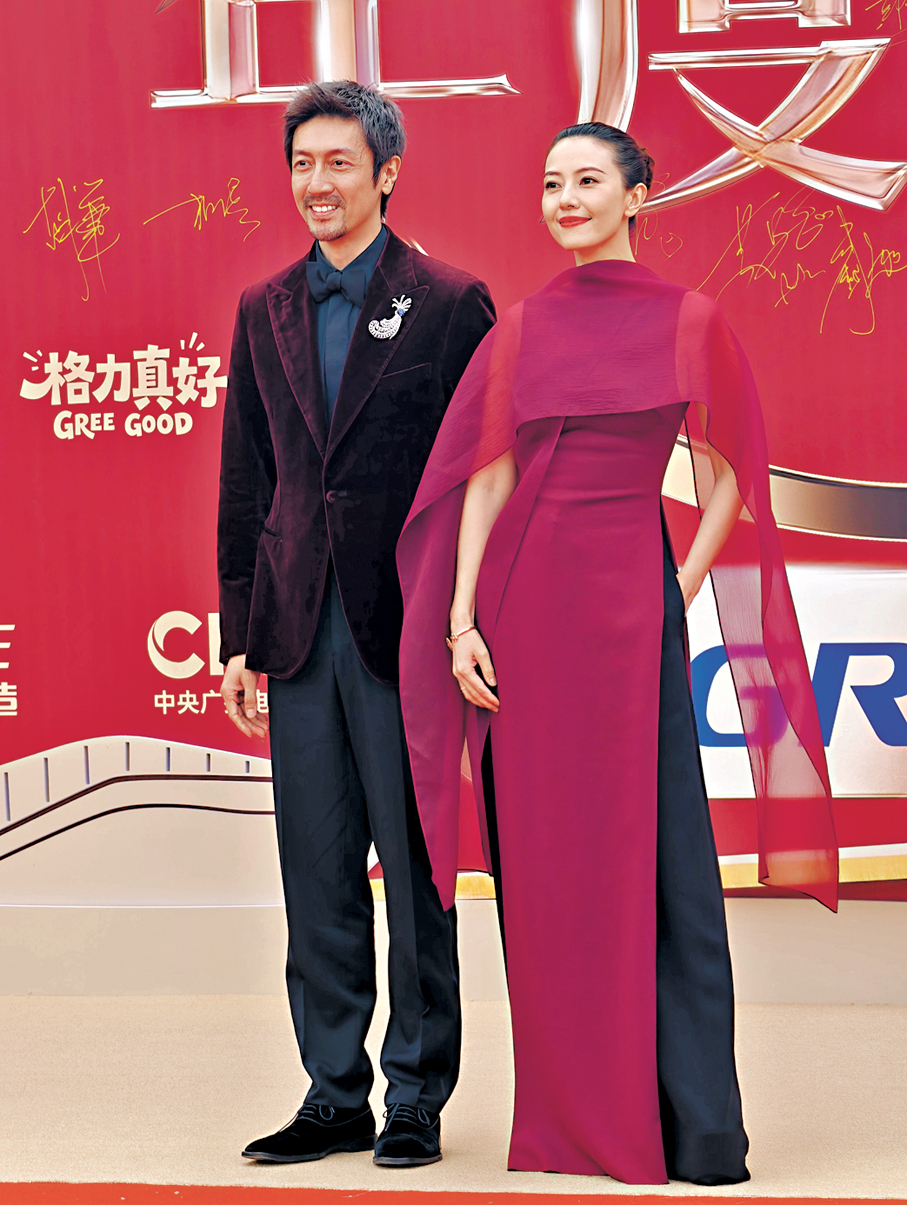 ●高圓圓與張魯一結伴登場。香港文匯報記者胡若璋  攝