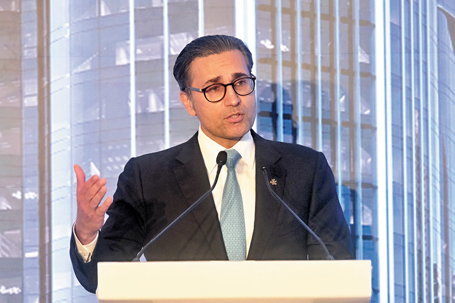 ●瑞銀Iqbal Khan    香港文匯報記者涂穴  攝