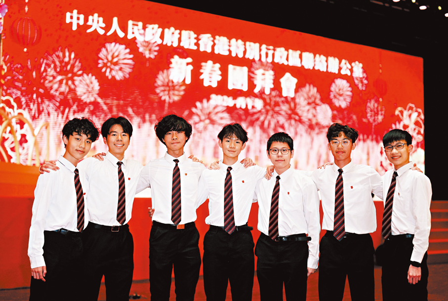 ●拔萃男書院中五學生（右起）嚴線橋、洪仲言、梁兆一、嚴浩霖表演後談感受。  香港文匯報記者黃子晉 攝