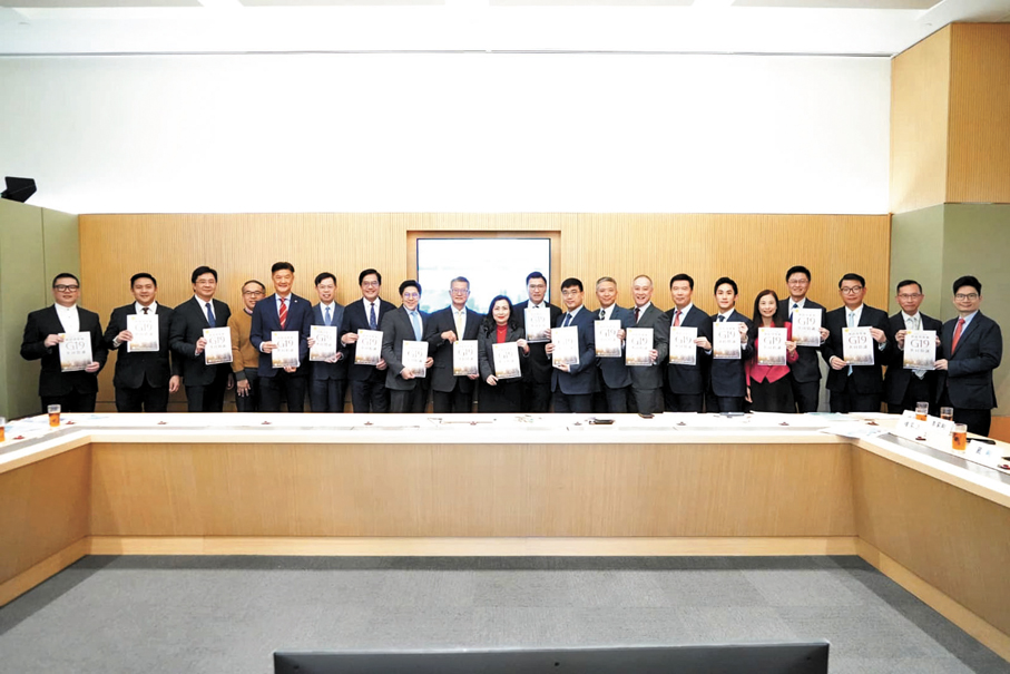 ●G19向財政司司長陳茂波提出財政預算案建議。受訪者供圖