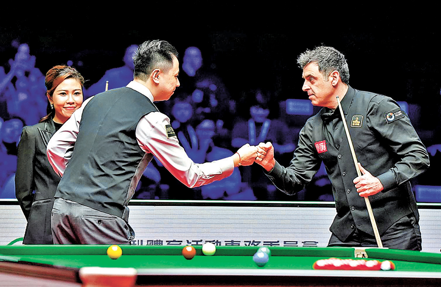 ●肖國棟（左）坦言享受與偶像「火箭」交鋒。