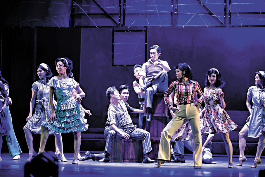 ●透過時代感畫面展現李小龍的生活碎片。