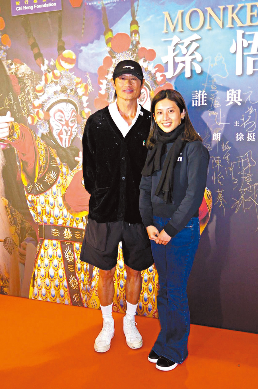 ●黃德斌和梁非同捧場。 香港文匯報記者阿祖  攝