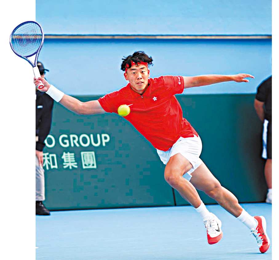 ●黃澤林在第二場男單擊敗華沙。香港文匯報記者張發兒  攝