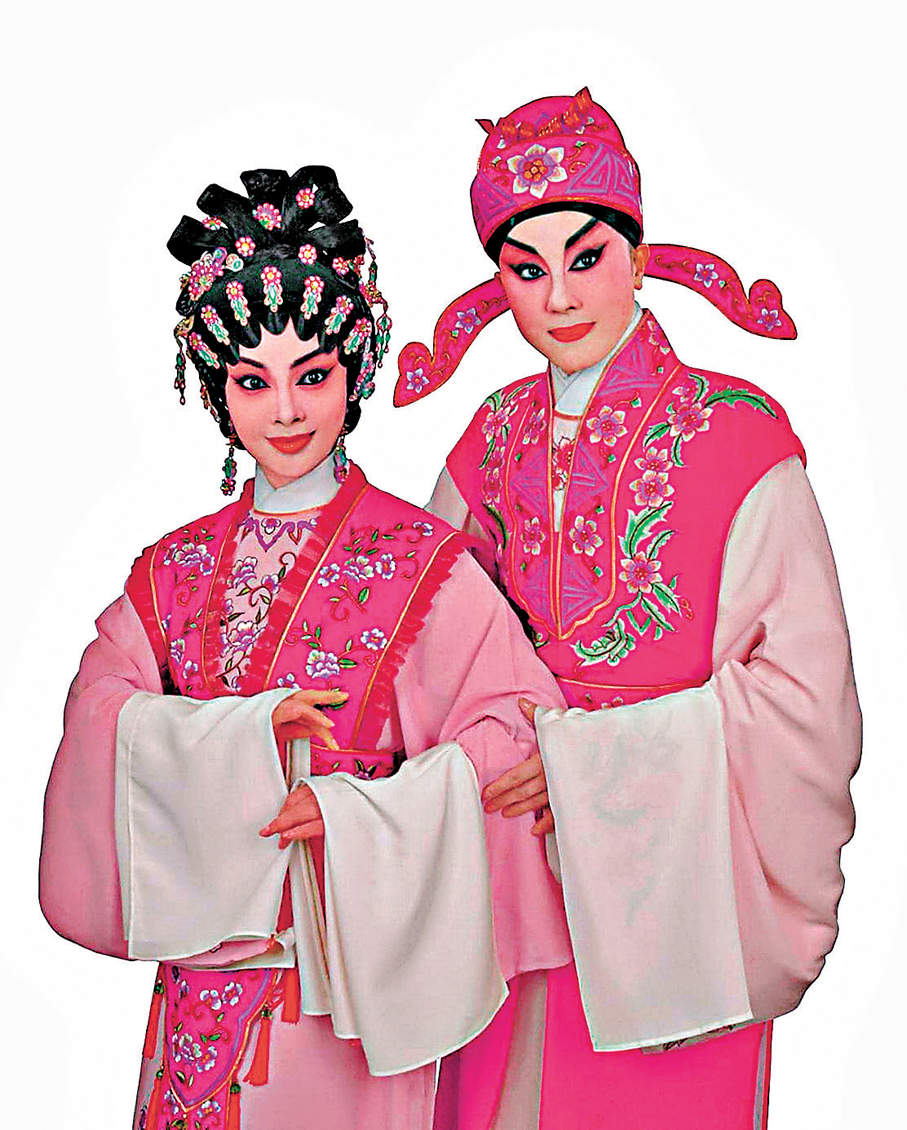 ●蓋鳴暉（右）與梁心怡成了粵劇舞台上一對新的黃金拍檔。