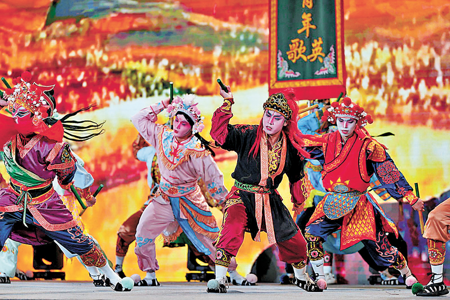 ●普寧富美青年英歌隊表演。 受訪者供圖