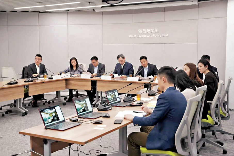 ●特首政策組日前舉行了一場匯聚本地及內地業界專家的數字金融座談會。