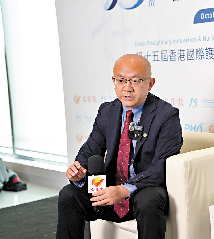 ●李學軍認為，香港作為「長壽之都」，整體保健水平高，生活及飲食結構中有不少值得內地借鑑之處。 香港文匯報記者黃宇威  攝