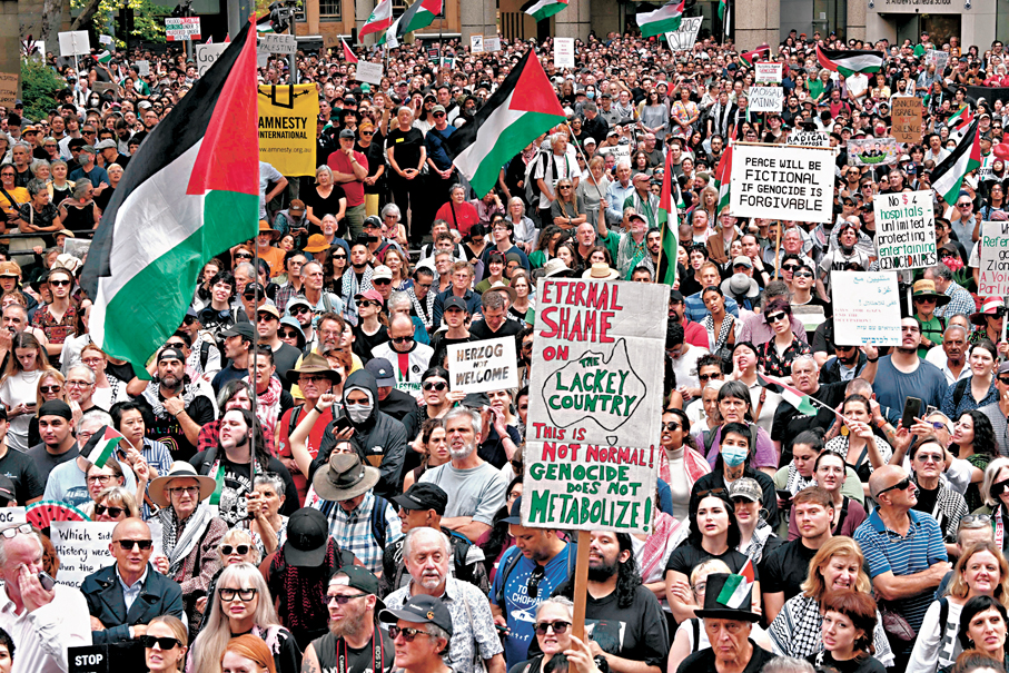 ●親巴者在悉尼示威，反對赫爾佐格訪問澳洲。  法新社