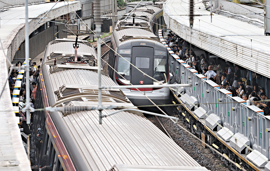 ●本周五（13日）至農曆新年期間，港鐵將增加逾600班列車。 資料圖片