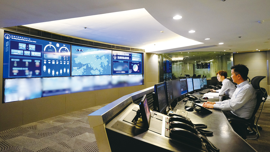 ●Towngas燃氣網絡調度中心的員工全年無休、24小時監察全港供氣情況。