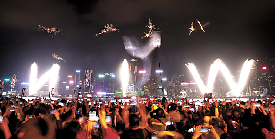 旗開得勝   香港文匯報記者郭木又  攝