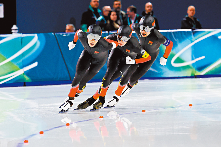 ●中國隊以3分41秒38的成績擊敗荷蘭，獲得銅牌。 中新社