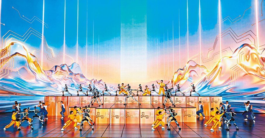 ●央視春晚北京主會場的《武BOT》，由宇樹科技機器人與河南塔溝武術學校的小朋友同台呈現。 香港文匯報北京傳真