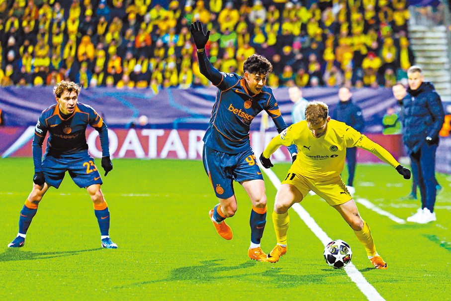 ●國米（藍衫）在波杜基林特的「地獄主場」輸波而回。 法新社