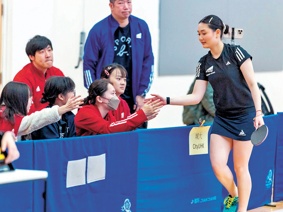 ●Phantita Pinyopisan（右）形容城大匯聚世界各地的特色，並透過多姿多彩的活動聯繫非本地學生。 城大圖片