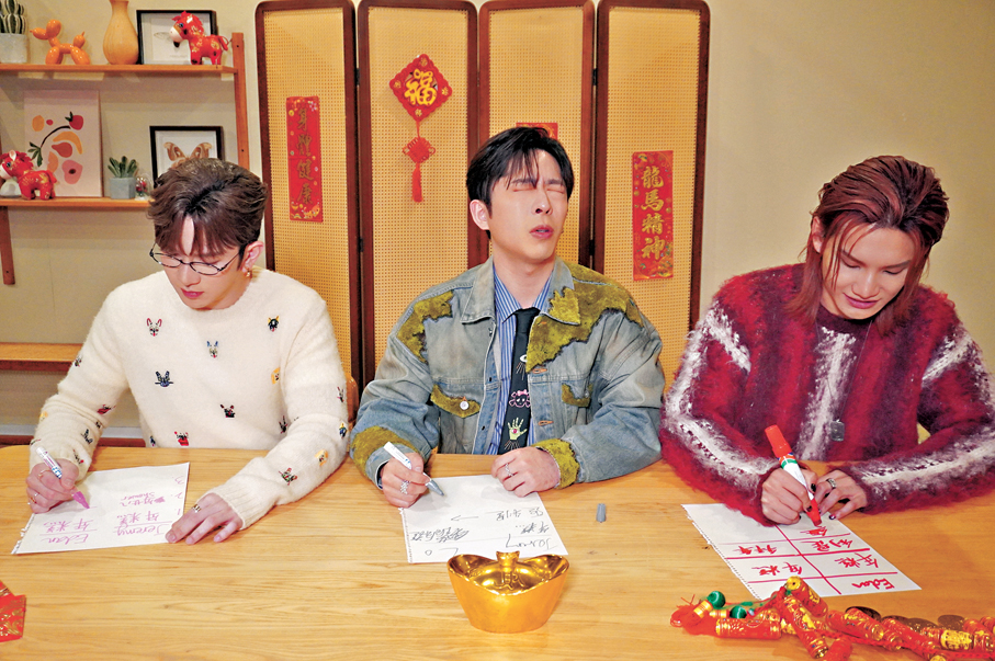 ●三子接受默契考驗時，呂爵安展現一臉被考起的表情。