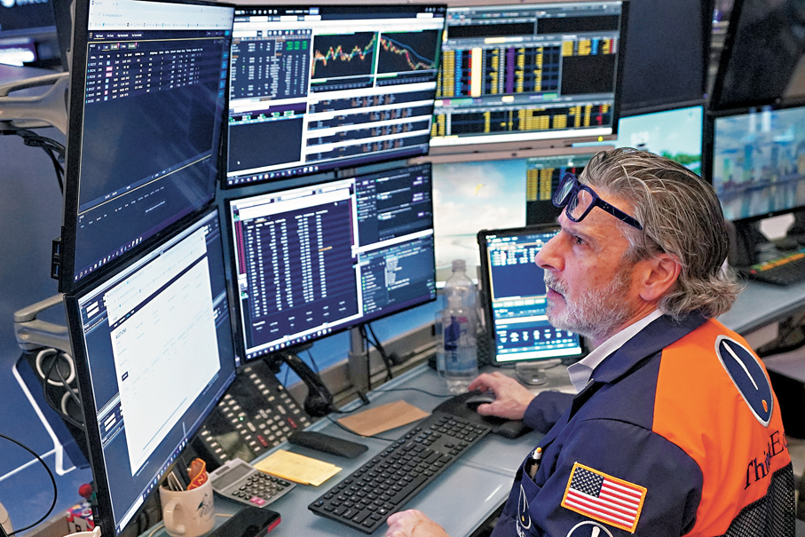 ●美股投資者擔憂多個行業會受「AI顛覆」影響，而引發恐慌性拋售。 美聯社