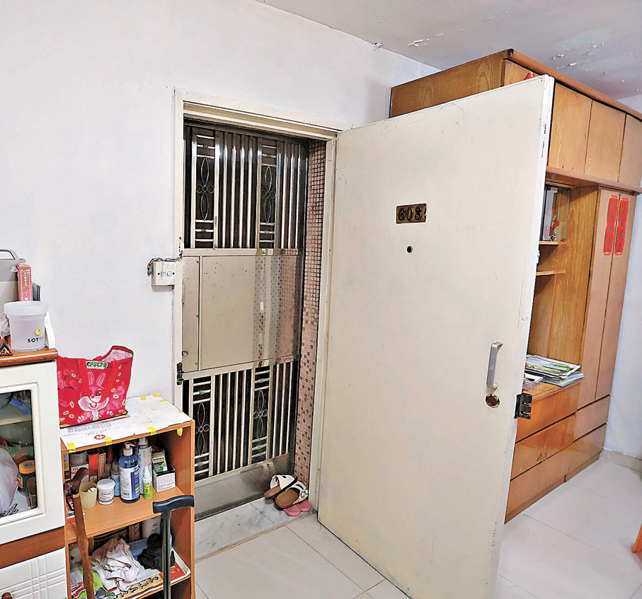 ●重新粉刷油漆後的楊婆婆家。   香港文匯報記者北山彥  攝