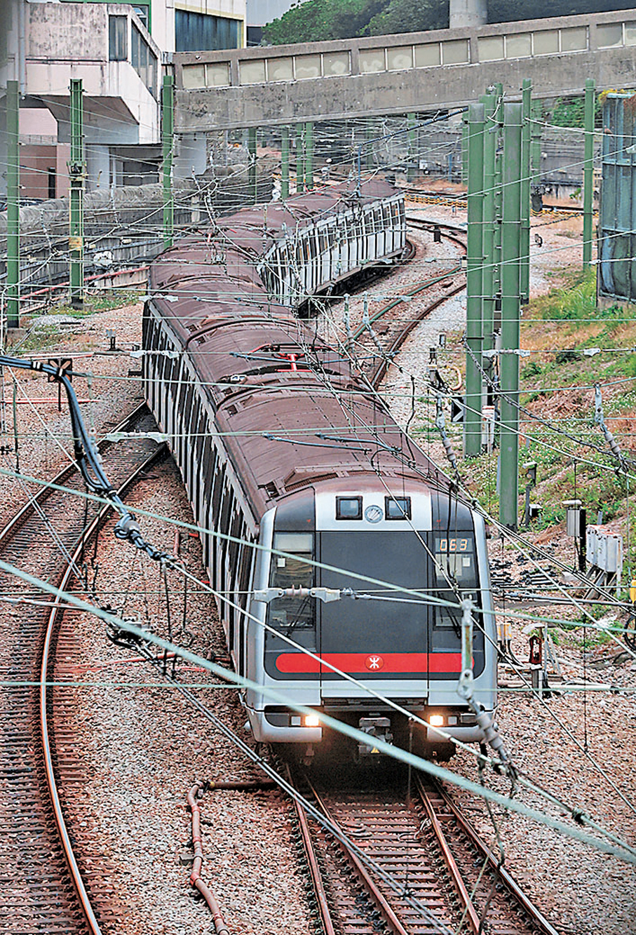 ●港鐵荃灣線將於下月中啟用新信號系統。   香港文匯報記者郭木又  攝