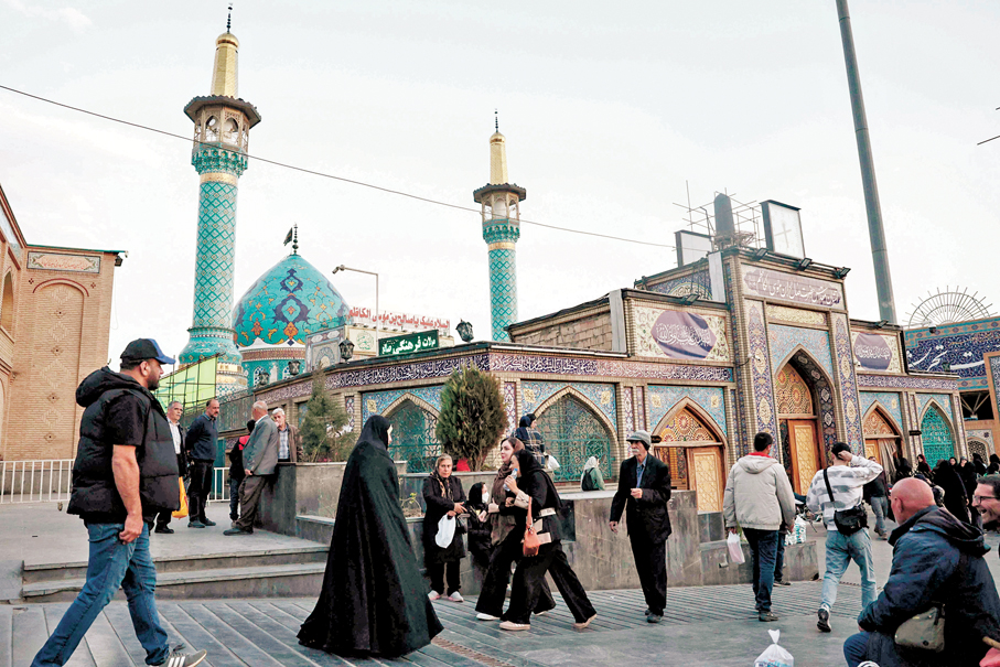 ●伊朗警告美國任何攻擊將波及整個中東地區。圖為德黑蘭北部一座清真寺。 法新社