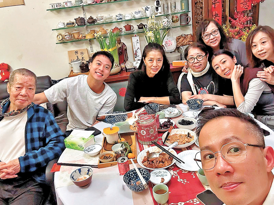 ●大家聚在一齊吃吃吃！ 作者供圖