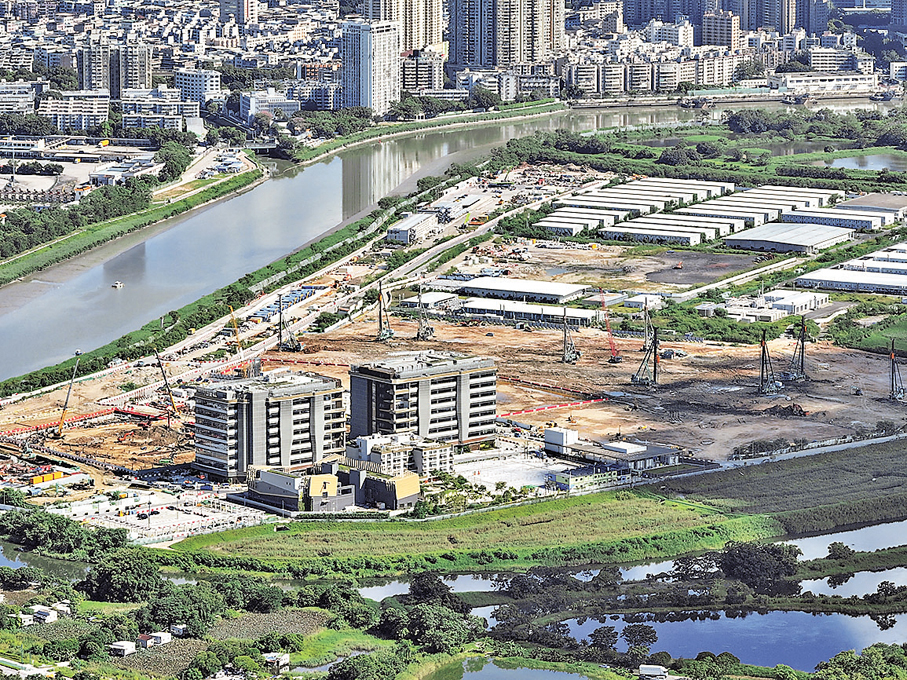●正在興建當中的河套香港園區。   香港文匯報記者黃宇威  攝