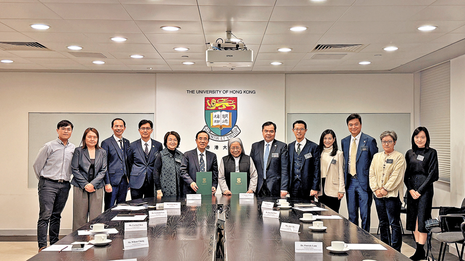 ●香港直接資助學校議會與香港大學近日簽署合作備忘錄。 受訪者供圖