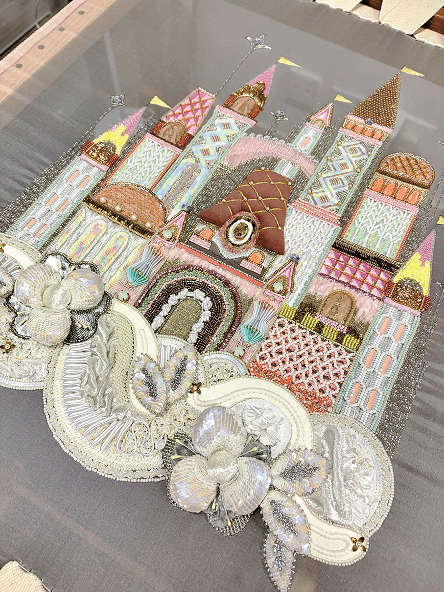 ●法式刺繡的創作自由度更高。 受訪者供圖