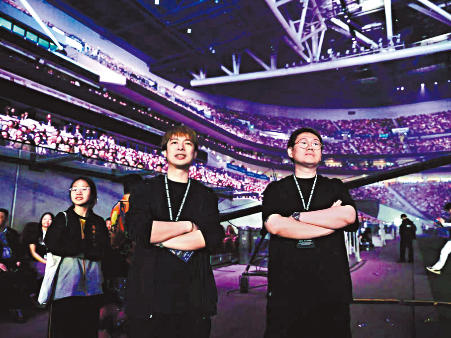 ●莫文浩曾參與內地多檔知名綜藝後期工作。 受訪者供圖